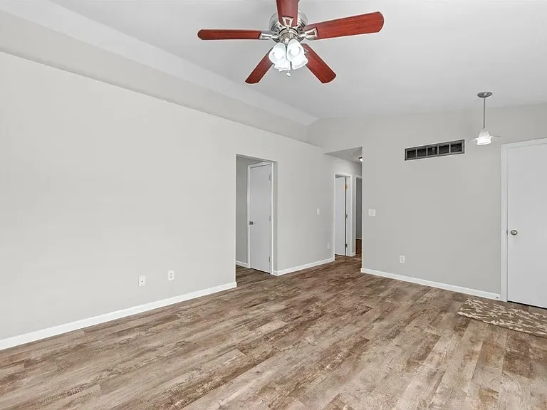 625 Durango Dr — Photo 4