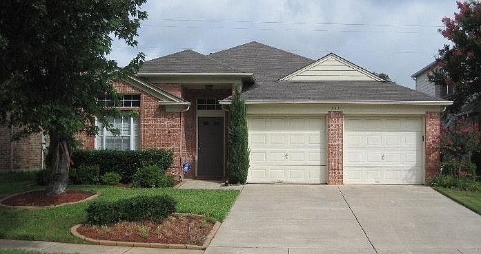 1st image of 911 Waterford Way