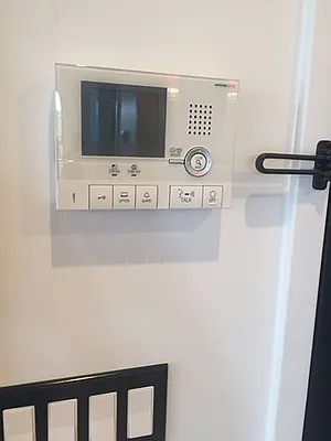 Rented by Brooklyn Group | media 7