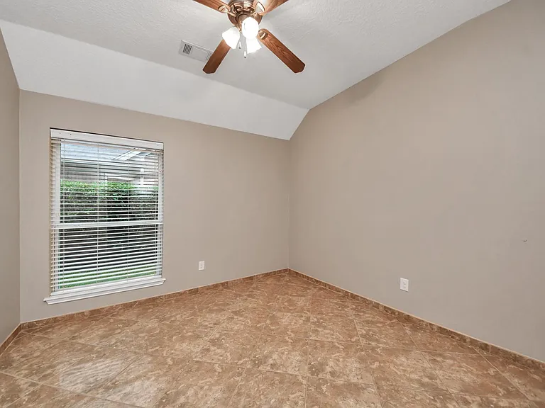 3003 Silver Spur Dr — Photo 34