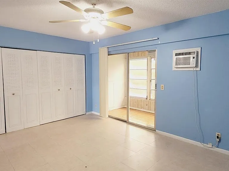 534 Mansfield M #534 — Photo 19