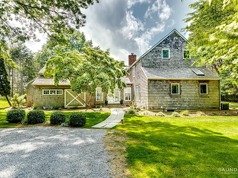 35 Green Hollow Rd — Photo 1