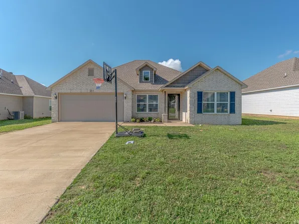 4913 Prospector Dr, Jonesboro, AR 72405