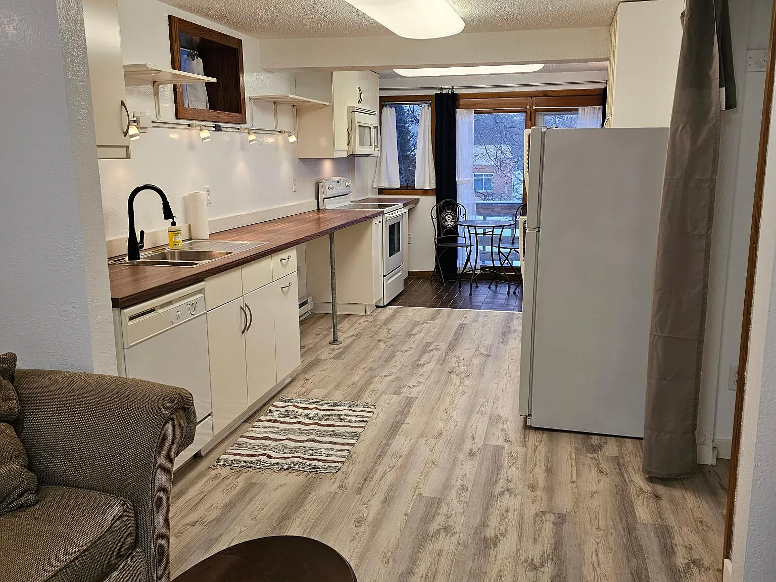 2172 Como Ave — Photo 3