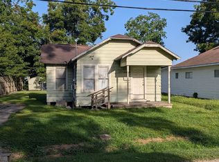 824 Llano St, Port Neches, TX 77651