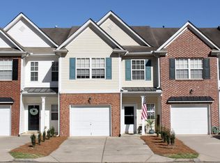 2946 Greyhawk Ln, Cumming, GA 30040