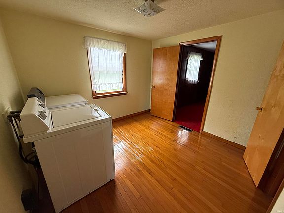 5th image of 10850 N County Club Rd #100