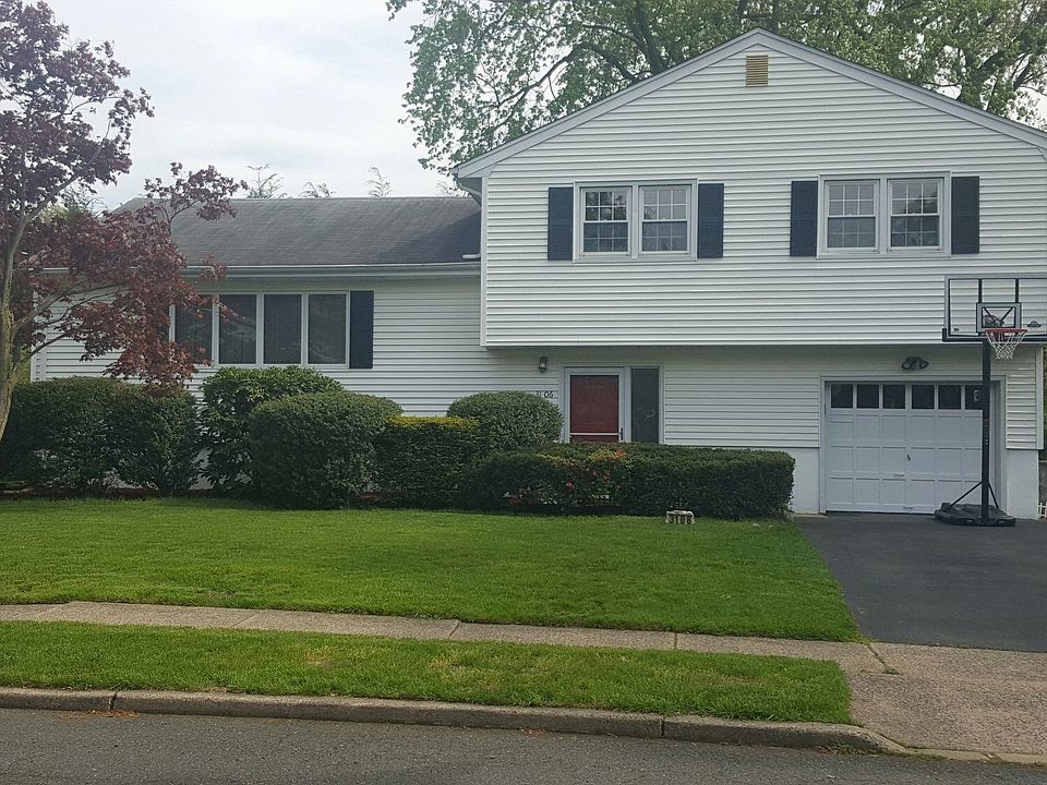 1st image of 31-06 Gordon Pl