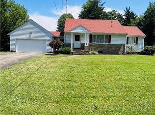 3174 Lynwood Dr NW, Warren, OH