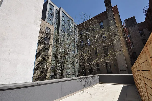 Rented by REAL New York | media 20