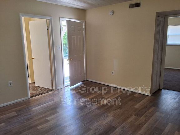 5th image of 1190-4 Lois Ln
