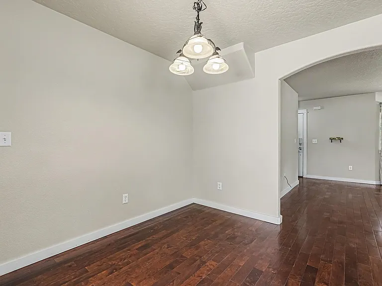 18327 Buckeye Pl — Photo 7