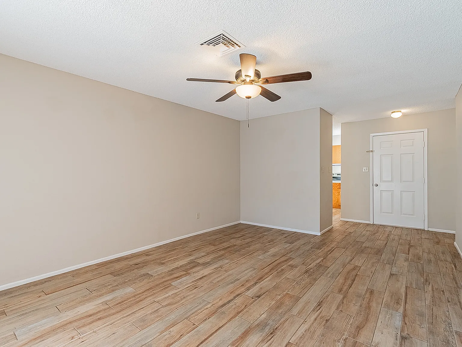 3 Bed 2 Bath Rental in Yuma, AZ! — Photo 2