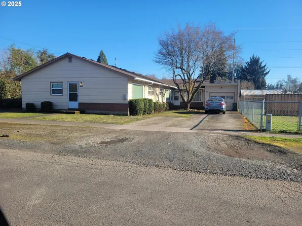 52334 SE 2nd St, Scappoose, OR 97056