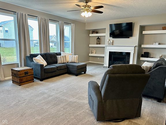 4th image of 2215 Dorothea Ct
