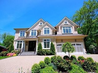 37 Fox Hill Rd, Newton, MA 02459