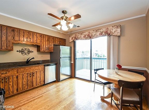 3rd image of 11661 Matterhorn Cir #202