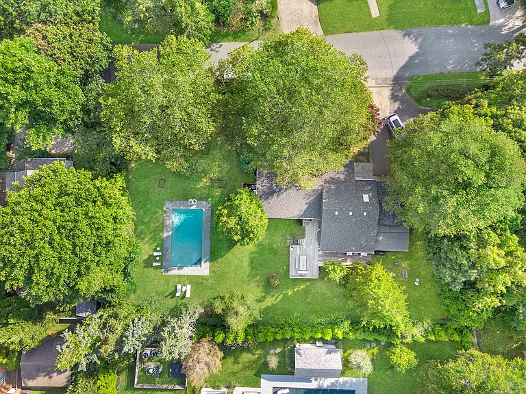 109 Adams Dr — Photo 26