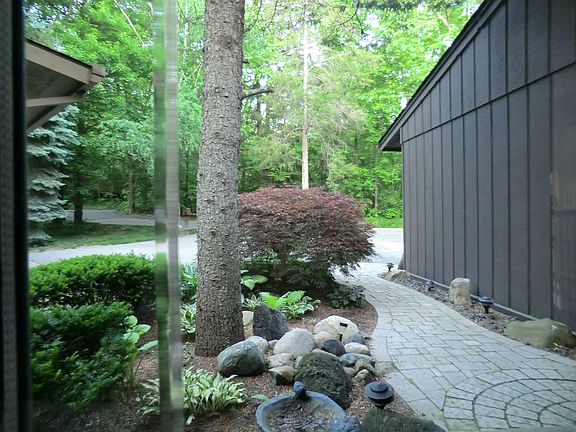 3rd image of 2262 Forest Gln #1