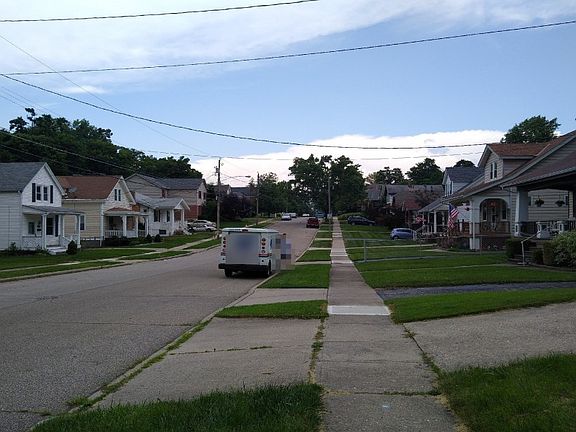 5th image of 3946 Lovell Ave