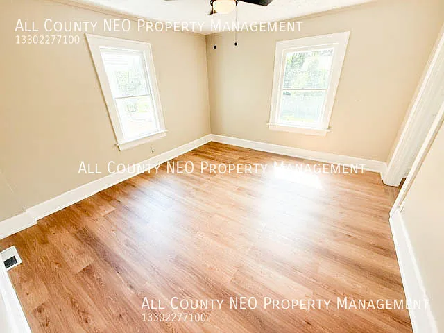 549 Wildwood Ave — Photo 13