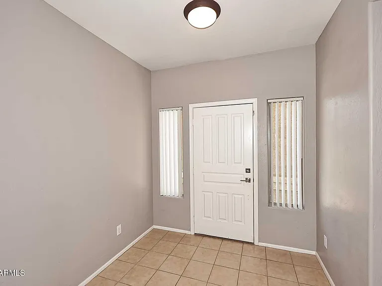 17430 W Yavapai St — Photo 5
