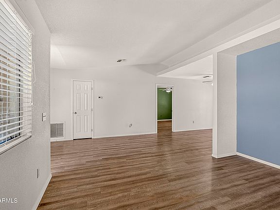 5th image of 437 W AZURE Place