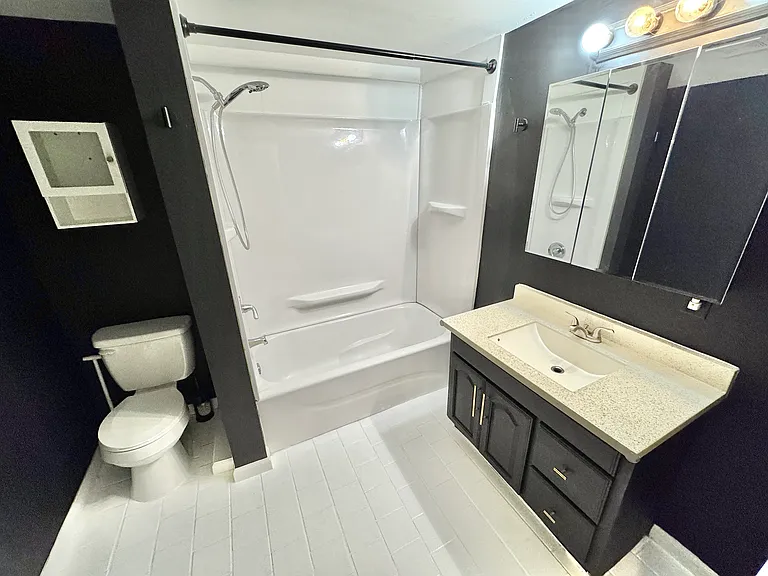 154 Lancaster St #1 — Photo 8