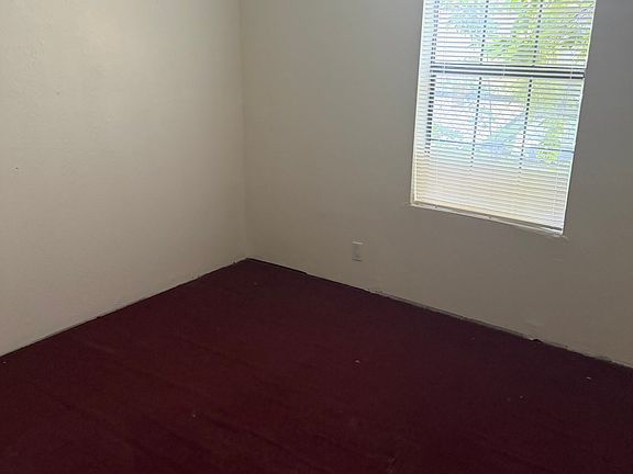 4th image of 2026 Clay Ave #B