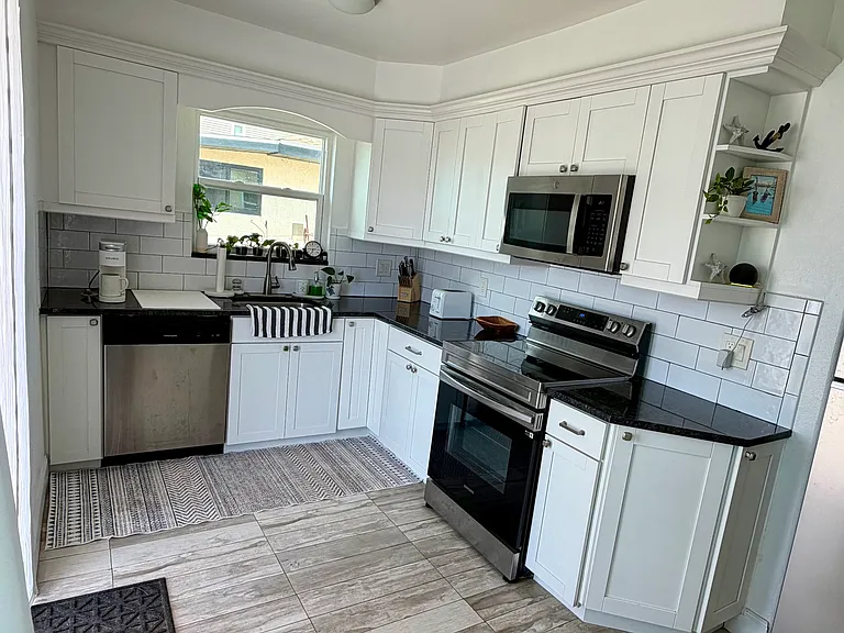 540 Normandy Rd #B — Photo 10