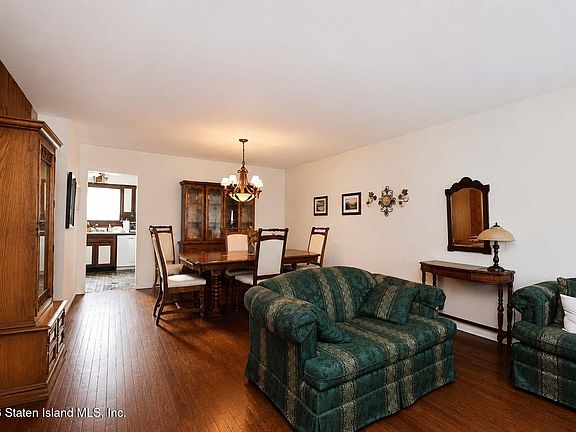 5th image of 271 Hillman Ave