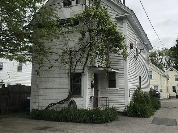 3rd image of 8-10 Caulkins Ct