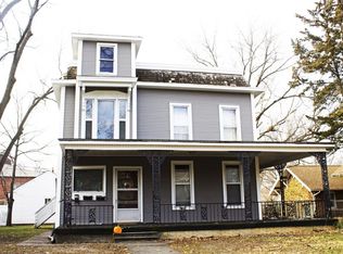 809 Washington St APT 1, Cedar Falls, IA 50613