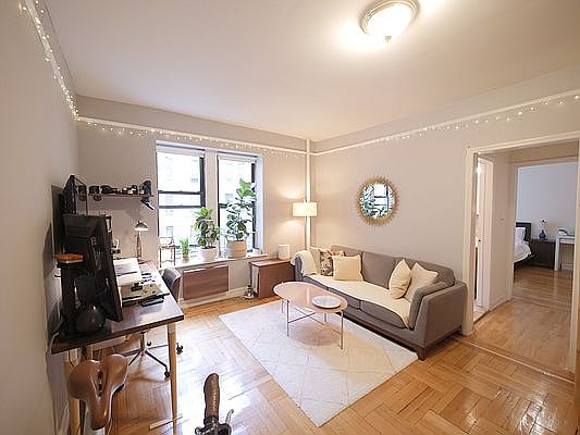 2nd image of 815 W 181st St APT 1K