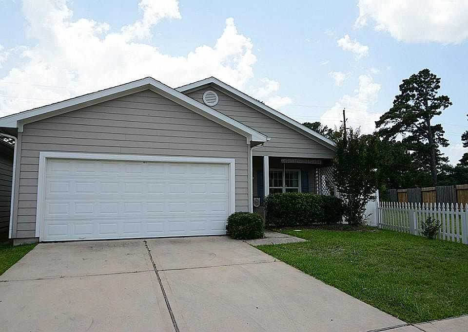 Cute as a button! And MOVE IN READY!