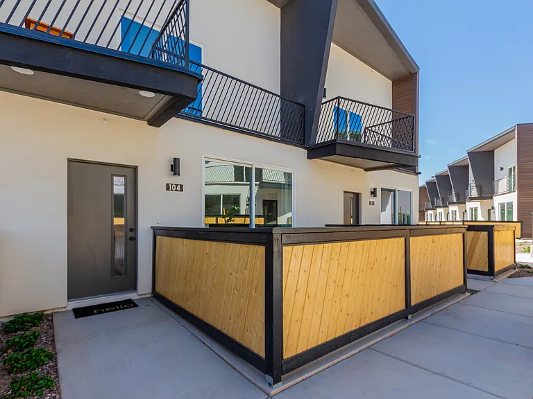 Sonoran Townhomes — Photo 5