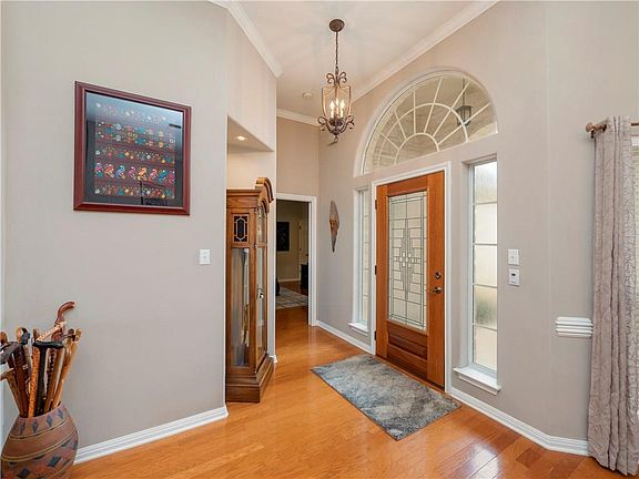 5th image of 4103 Vista Isle Dr
