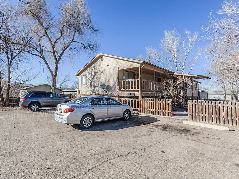 1244 Maple St — Photo 16