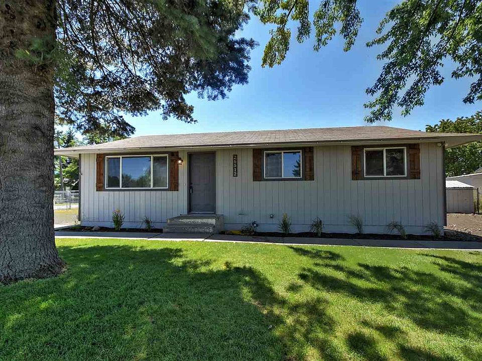 1st image of 26512 E Rowan Ave