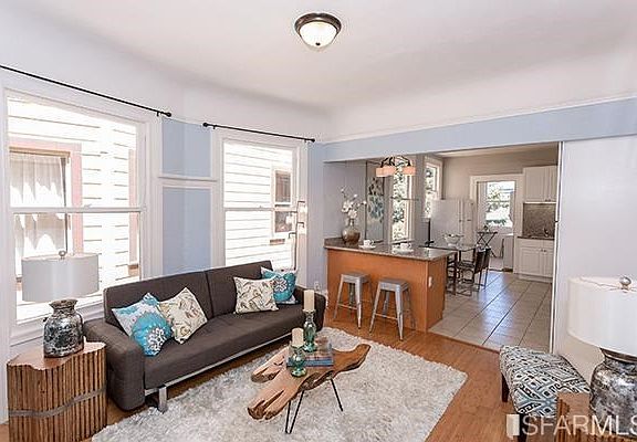 2nd image of 3129 Folsom St Unit 3137