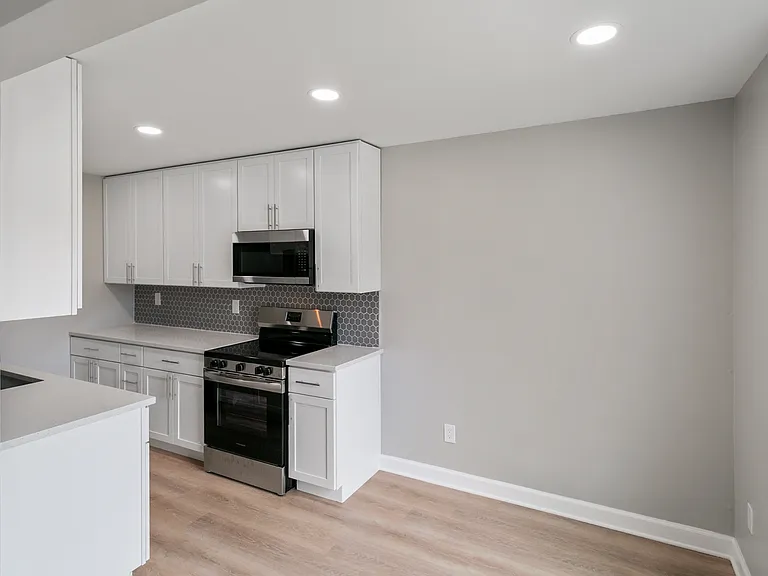 405 E Reed St #9 — Photo 4