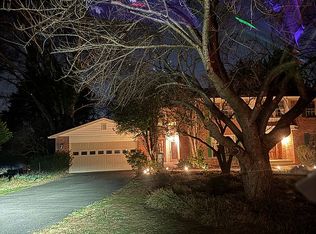 1600 Charnita Ct, Vienna, VA 22182