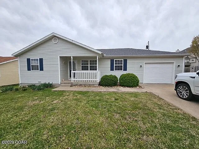 1774 Chickadee Dr