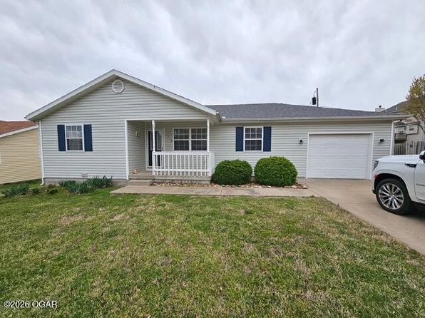 1774 Chickadee Dr