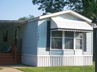 143 Menlo Park Dr, Belleville, MI 48111