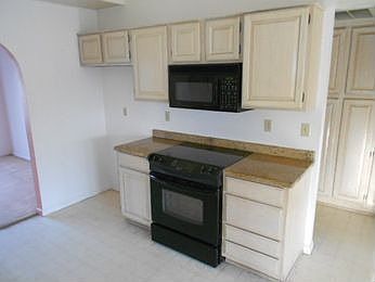 4th image of 7734 W Reade Ave