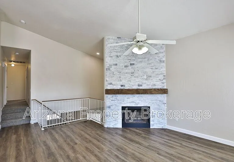 4601 E Scott Ave — Photo 5
