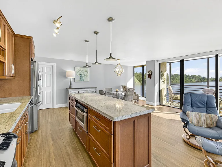 900 NE Spanish River Blvd #2W — Photo 10