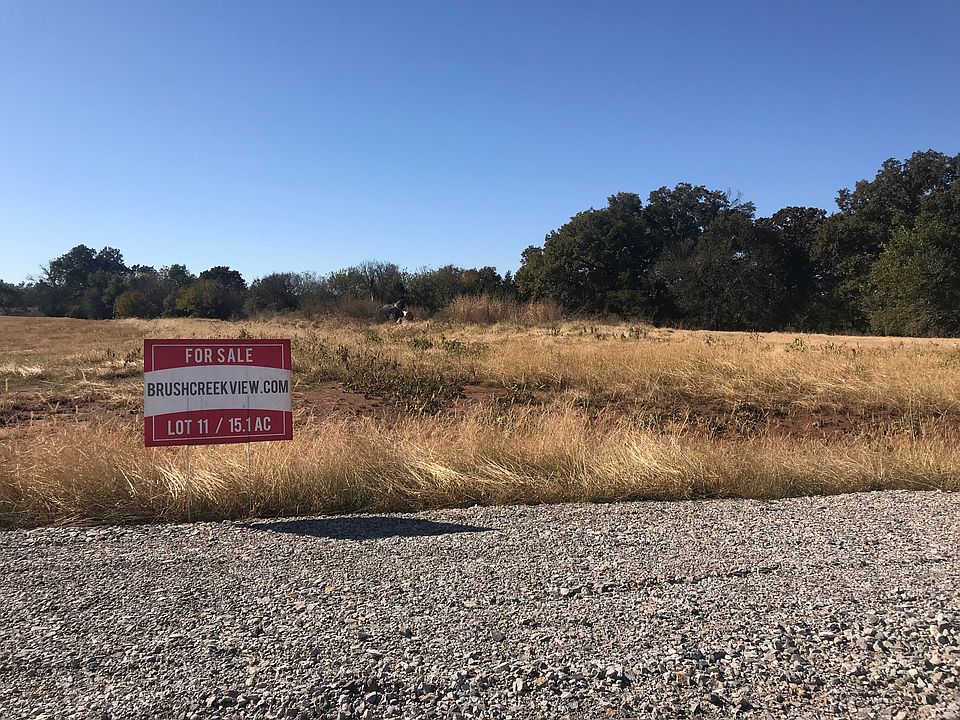 2nd image of 2208 N Fairlake Dr