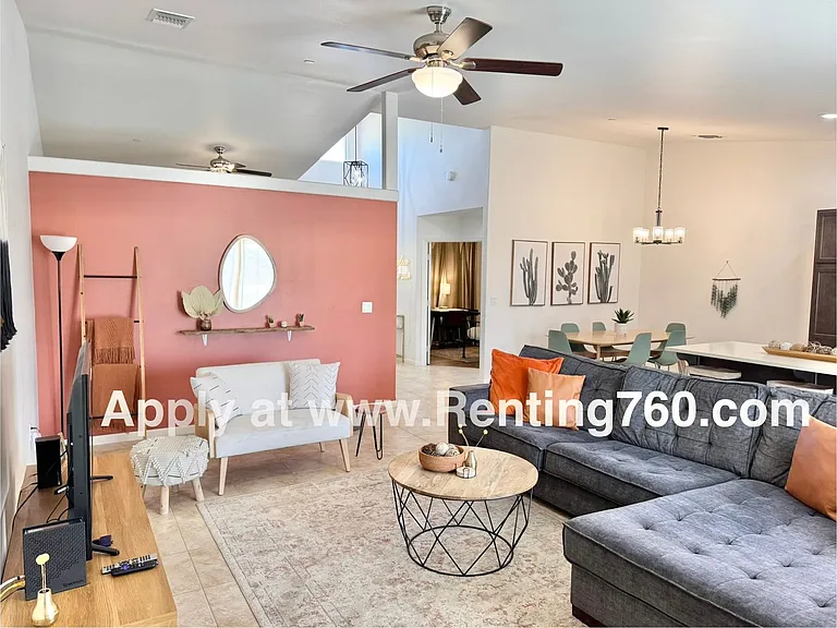 8621 Amador Ave — Photo 5